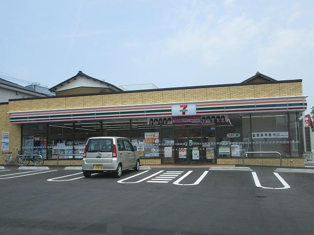 コンビニ　セブンイレブン新潟高校前店（コンビニ）まで1377m
