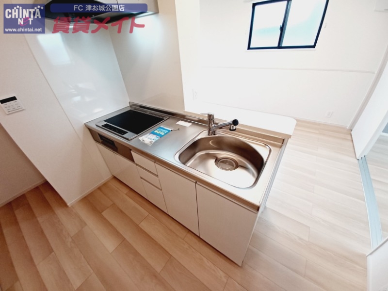 キッチン　同タイプの部屋写真です