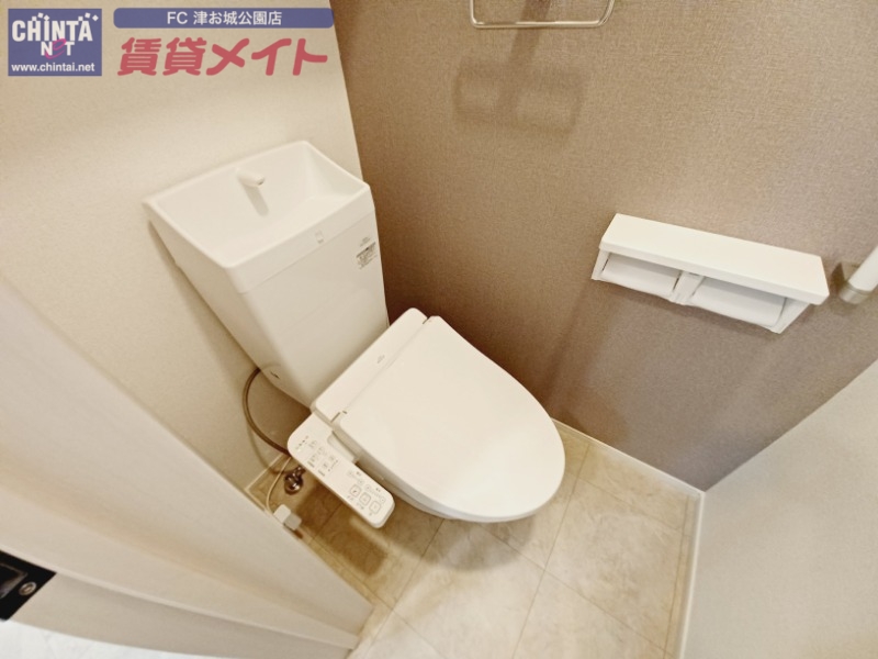 トイレ　同タイプの部屋写真です