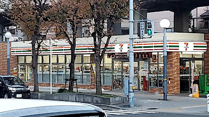 コンビニ　セブン－イレブン大阪鷺洲１丁目店（コンビニ）まで462m