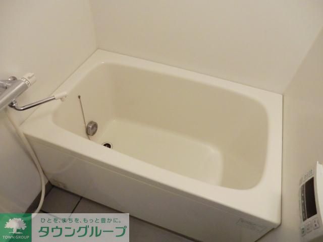 バス・シャワールーム　追い焚き機能付きバス