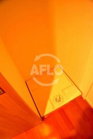 その他　スワンズシティ難波ノーブル　洗濯機置き場