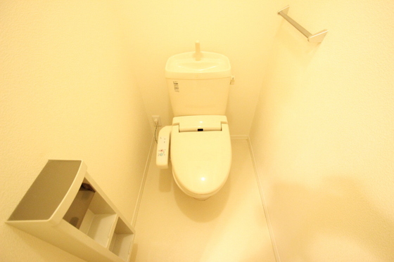 トイレ　※別部屋の写真です