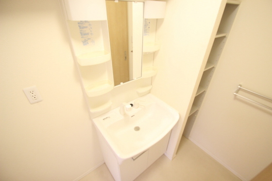 洗面設備　※別部屋の写真です
