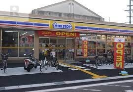 コンビニ　ミニストップ寝屋川上神田店（コンビニ）まで575m