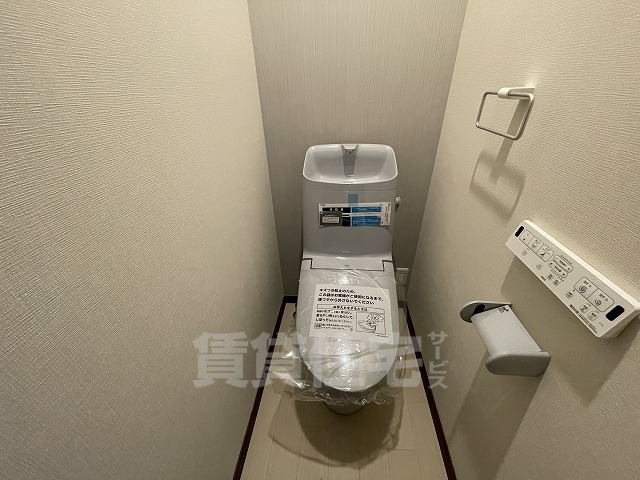 阪神本線 杭瀬駅 徒歩5分 2階建 築2年のトイレ写真