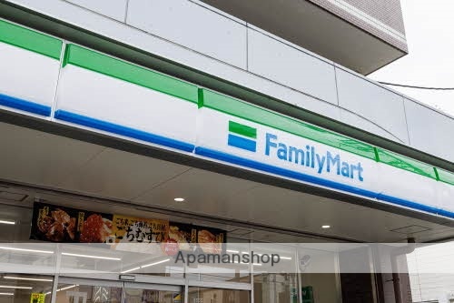 コンビニ　ファミリーマート殻町店（コンビニ）まで99m