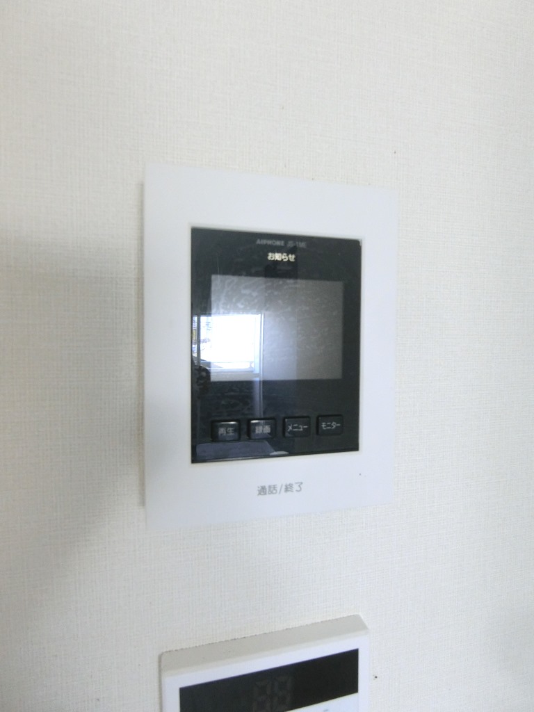 セキュリティ　モニター付きインターホン