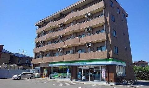コンビニ　ファミリーマート秋田茨島四丁目店（コンビニ）まで578m