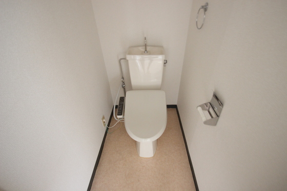 トイレ　※別部屋の写真です