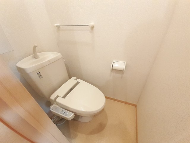 トイレ　※同施工会社のイメージ写真※