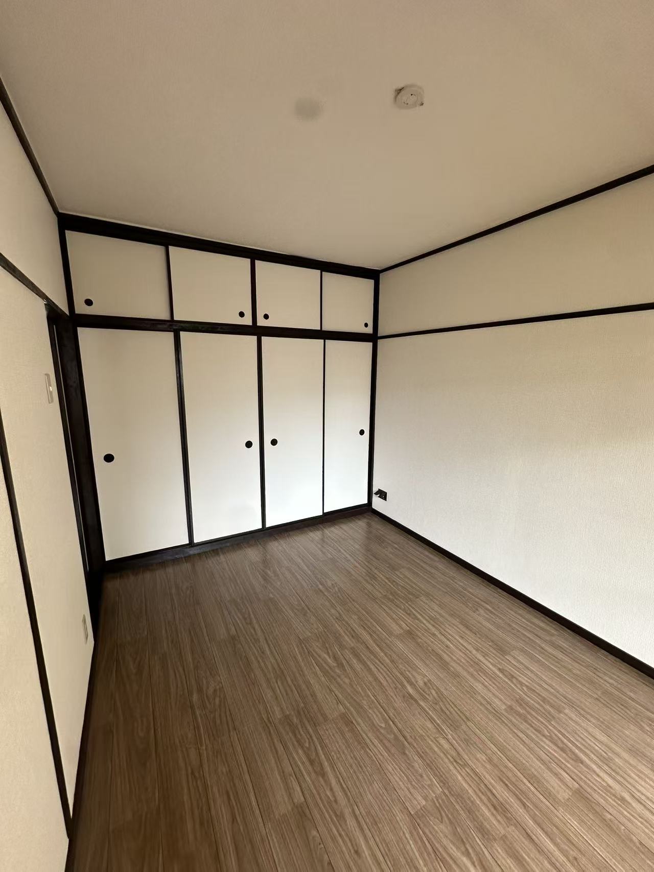 収納　二部屋とも収納ついてます