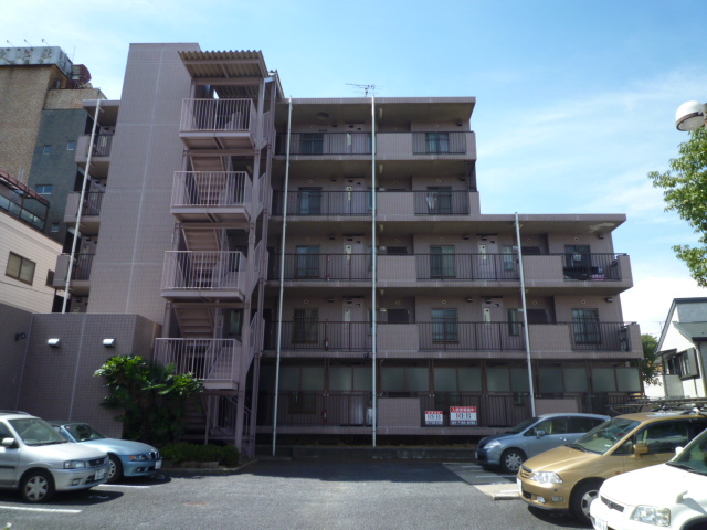 建物外観　お洒落な外観タイル貼り　エレベーター付