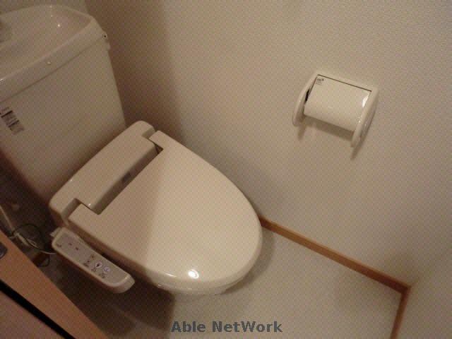 トイレ　同型