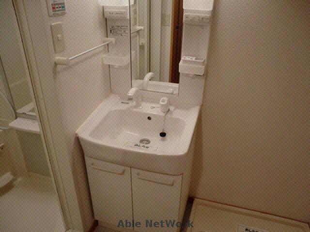 洗面設備　同型