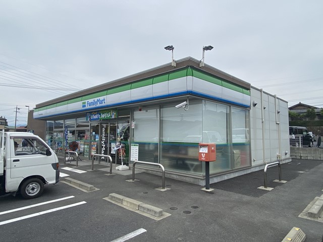 コンビニ　ファミリーマート 中津川坂本中町店（コンビニ）まで418m