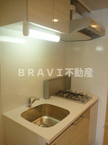 キッチン　【プレサンス心斎橋レヨン】使いやすいキッチンです