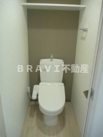 トイレ　【プレサンス心斎橋レヨン】コンパクトで使いやすいトイレです