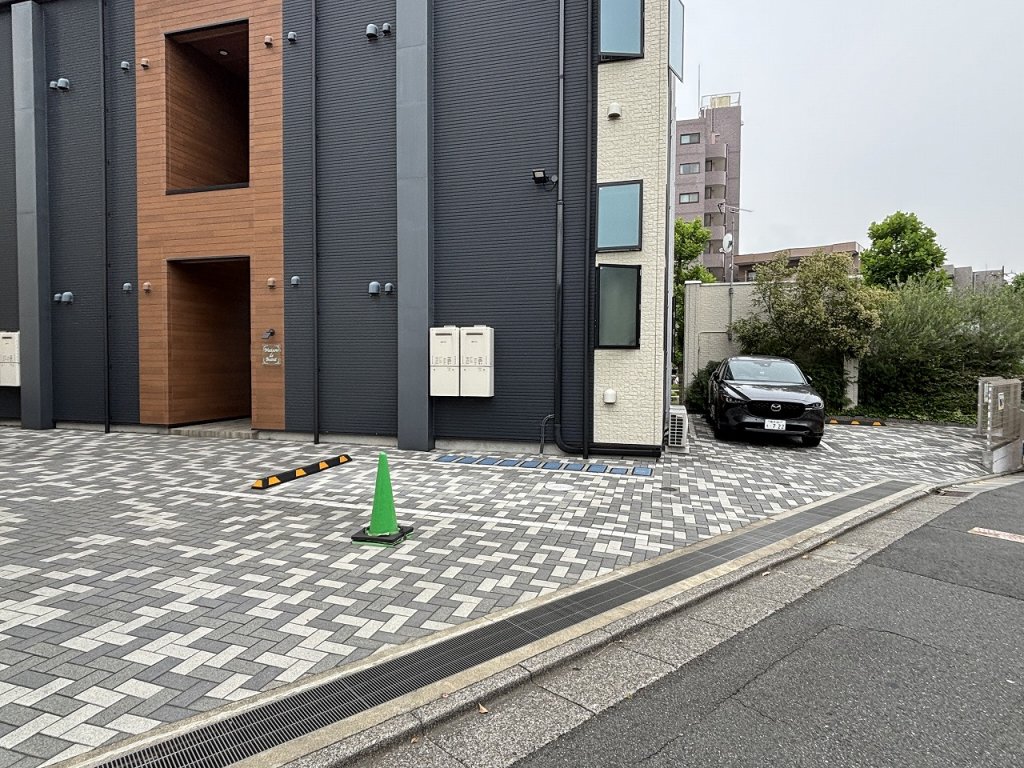 その他共有部分　敷地内駐車場空きあり（２５，０００円）