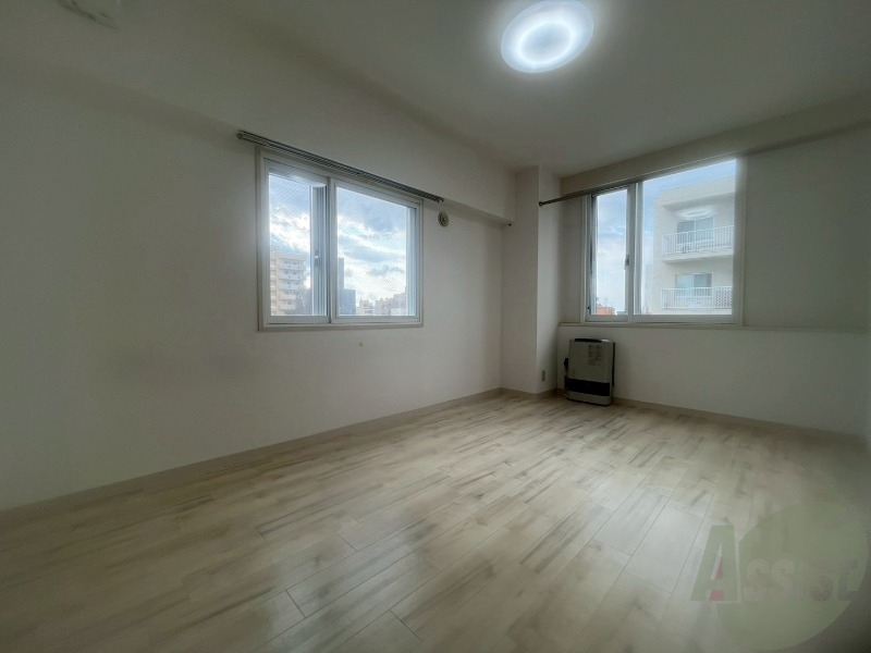 居室・リビング　広くてキレイなお部屋が広がっていて、充実した生活が送れそう。