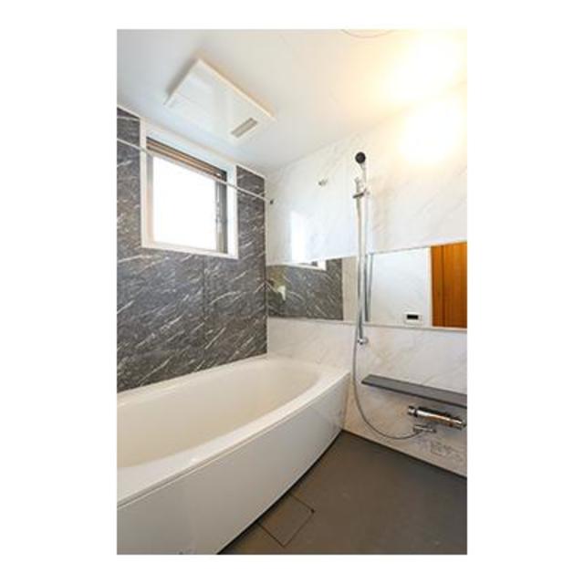 バス・シャワールーム　※写真は同タイプ住戸です。