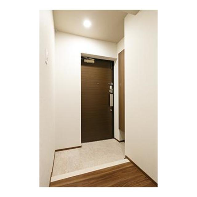 玄関　※写真は同タイプ住戸です。