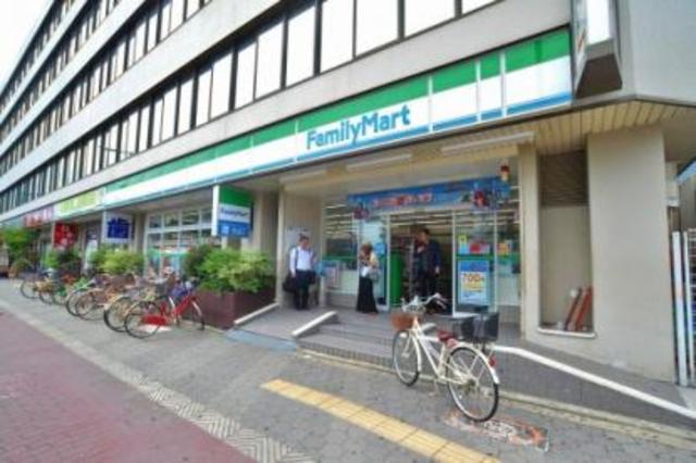 コンビニ　ファミリーマート中加賀屋二丁目店（コンビニ）まで433m