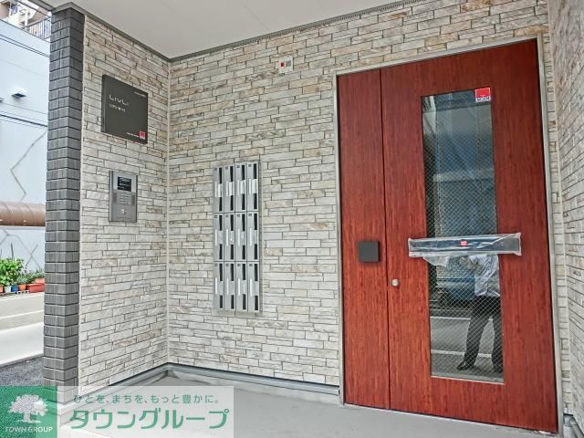エントランス　安心オートロック付エントランス