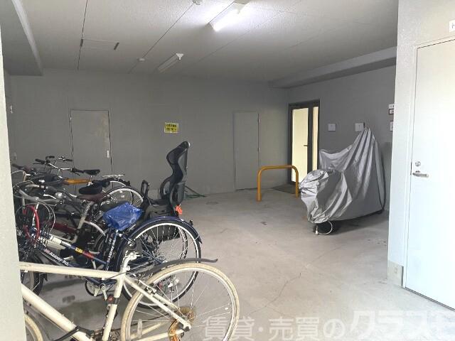 その他共有部分　屋内駐輪場