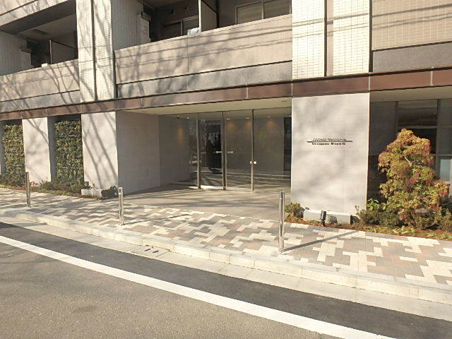京急本線 大森海岸駅 徒歩6分 15階建 築9年の外観写真