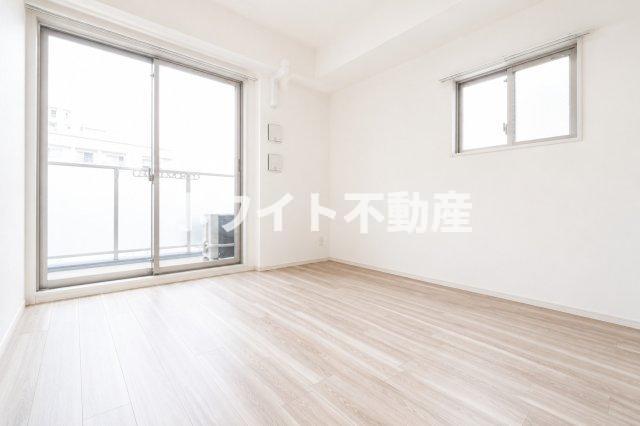 ＪＲ大阪環状線 玉造駅 徒歩7分 10階建 築9年の居間写真