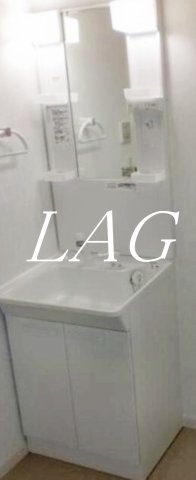 洗面設備　独立洗面台です。