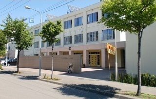 小学校　屯田北小学校（小学校）まで670m