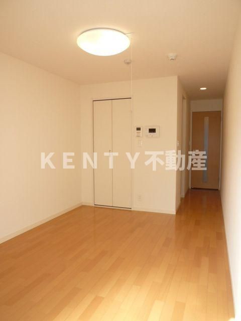 その他部屋・スペース　落ち着いて過ごせるお部屋なので、寝室にいかがでしょうか