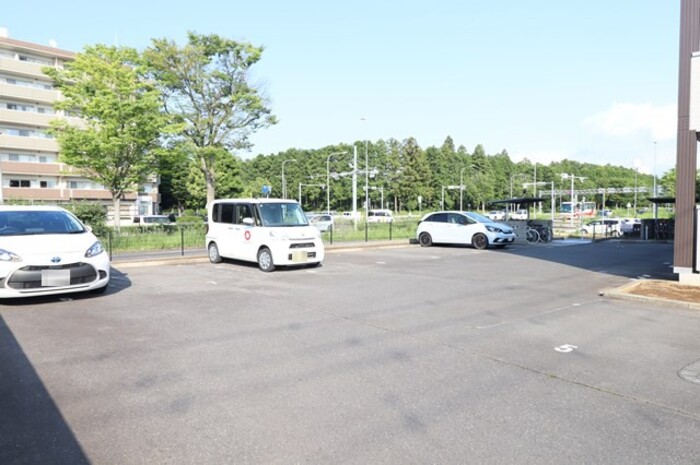 駐車場　駐車場