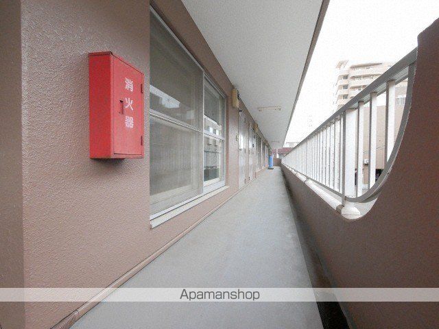 地下鉄東西線 南郷１８丁目駅 徒歩6分 4階建 築38年の外観写真