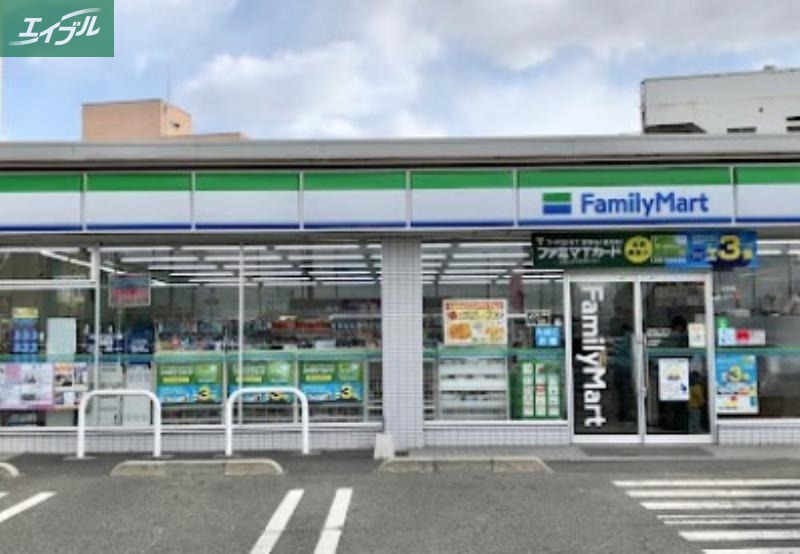 コンビニ　ファミリーマート岡山岡南町店（コンビニ）まで112m