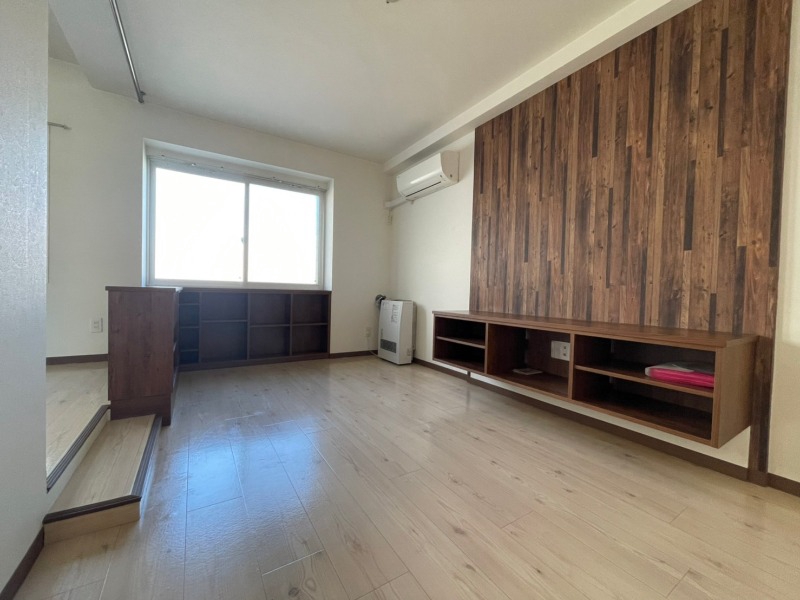 居室・リビング　広くてキレイなお部屋が広がっていて、充実した生活が送れそう。