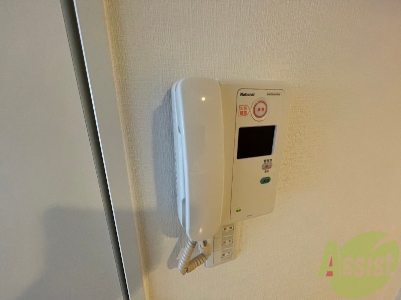 セキュリティ　ＴＶモニター付インターホンです。来客者の顔が見えるので安心！