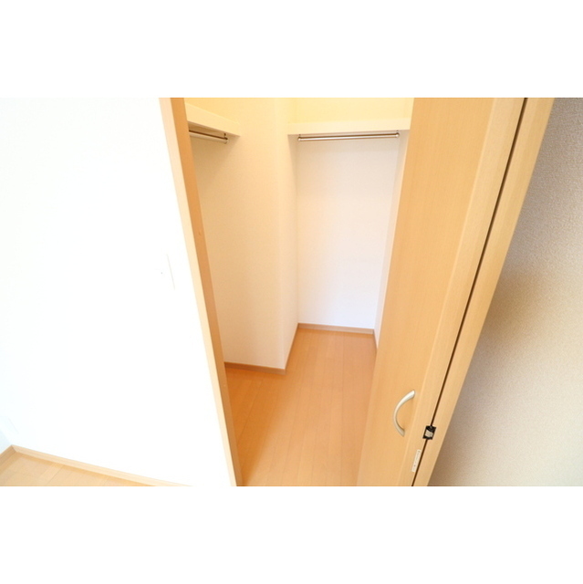 収納　ウォークインクローゼット