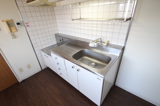 キッチン　※写真は同建物別号室タイプです。
