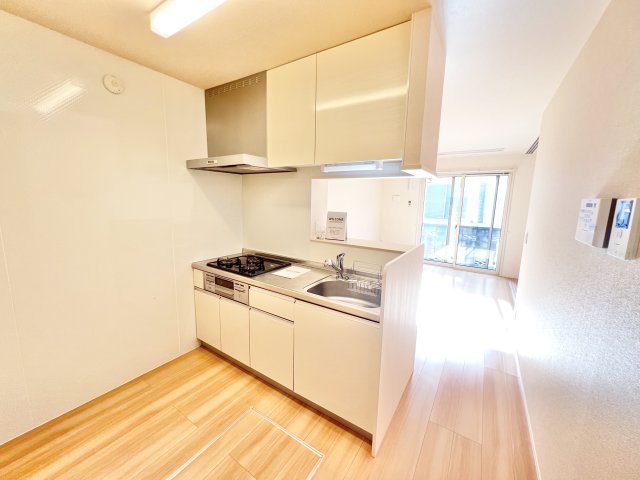 キッチン　※別部屋参考写真
