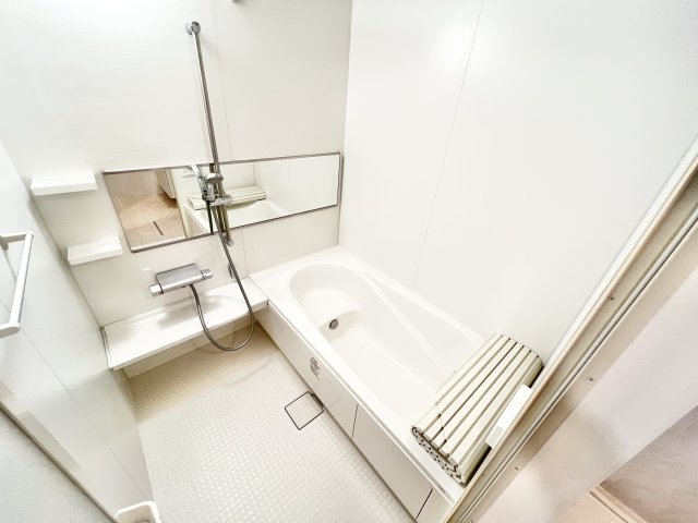 バス・シャワールーム　※別部屋参考写真