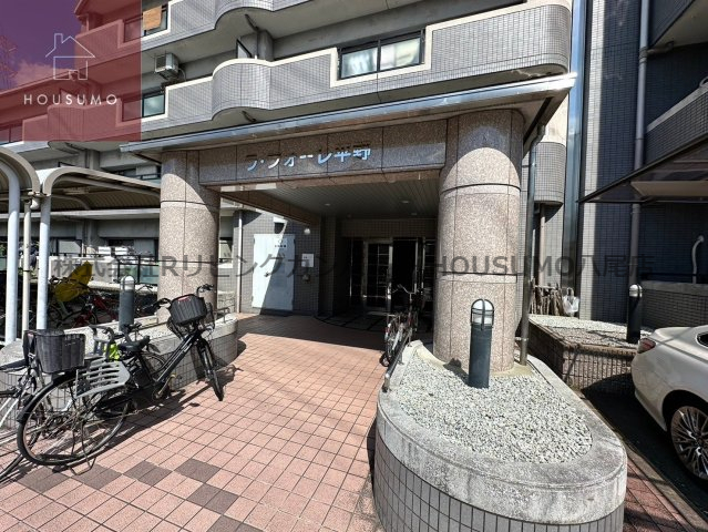 エントランス　毎日通るエントランスはこのようになっています