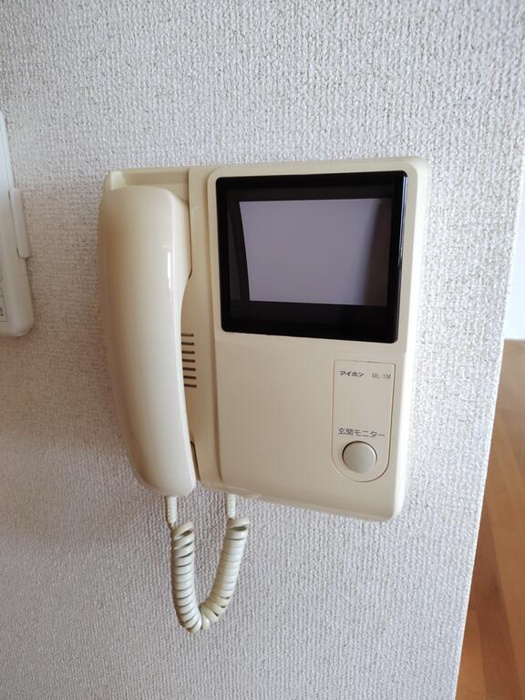セキュリティ　TVドアホンがあれば、室内から来訪者が確認できて安心です