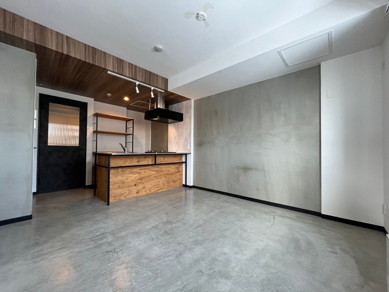 居室・リビング　広くてキレイなお部屋が広がっていて、充実した生活が送れそう。