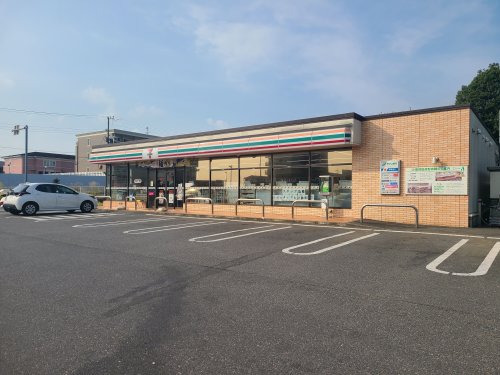 コンビニ　セブンイレブン つくば万博記念公園駅西店（コンビニ）まで870m