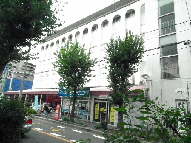 スーパー　グルメシティ神崎川店（スーパー）まで364m