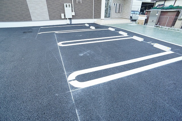 駐車場　駐車場