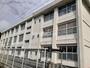 中学校　岡山市立瀬戸中学校（中学校）まで1998m